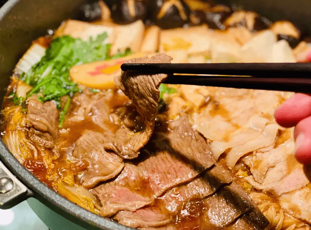 教你酱汁调法只需几样食材比卖的好吃开元ky棋牌日式寿喜锅轻松做大叔(图6)